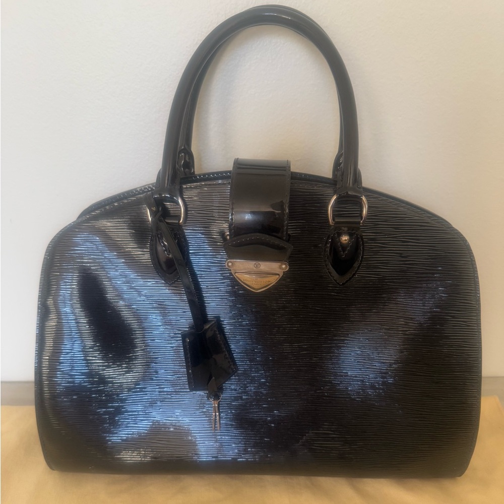 Louis Vuitton Black Epi Leather Pont-Neuf